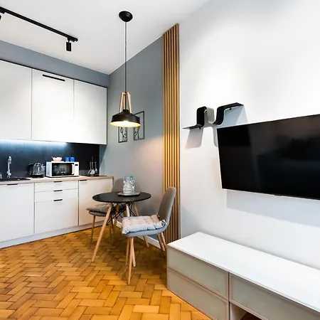 Zelazna Blue Corner Apartment